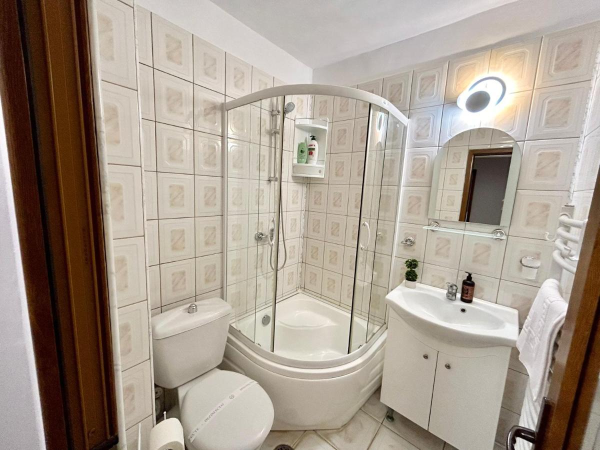 Jad - Familiy 4 Rooms Apartment - Near Forest And Historic Center - Racadau Braşov Buitenkant foto