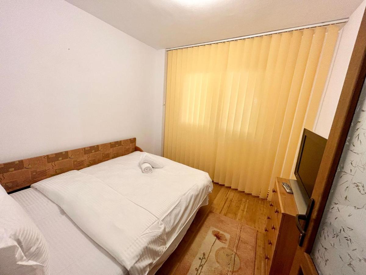 Jad - Familiy 4 Rooms Apartment - Near Forest And Historic Center - Racadau Braşov Buitenkant foto