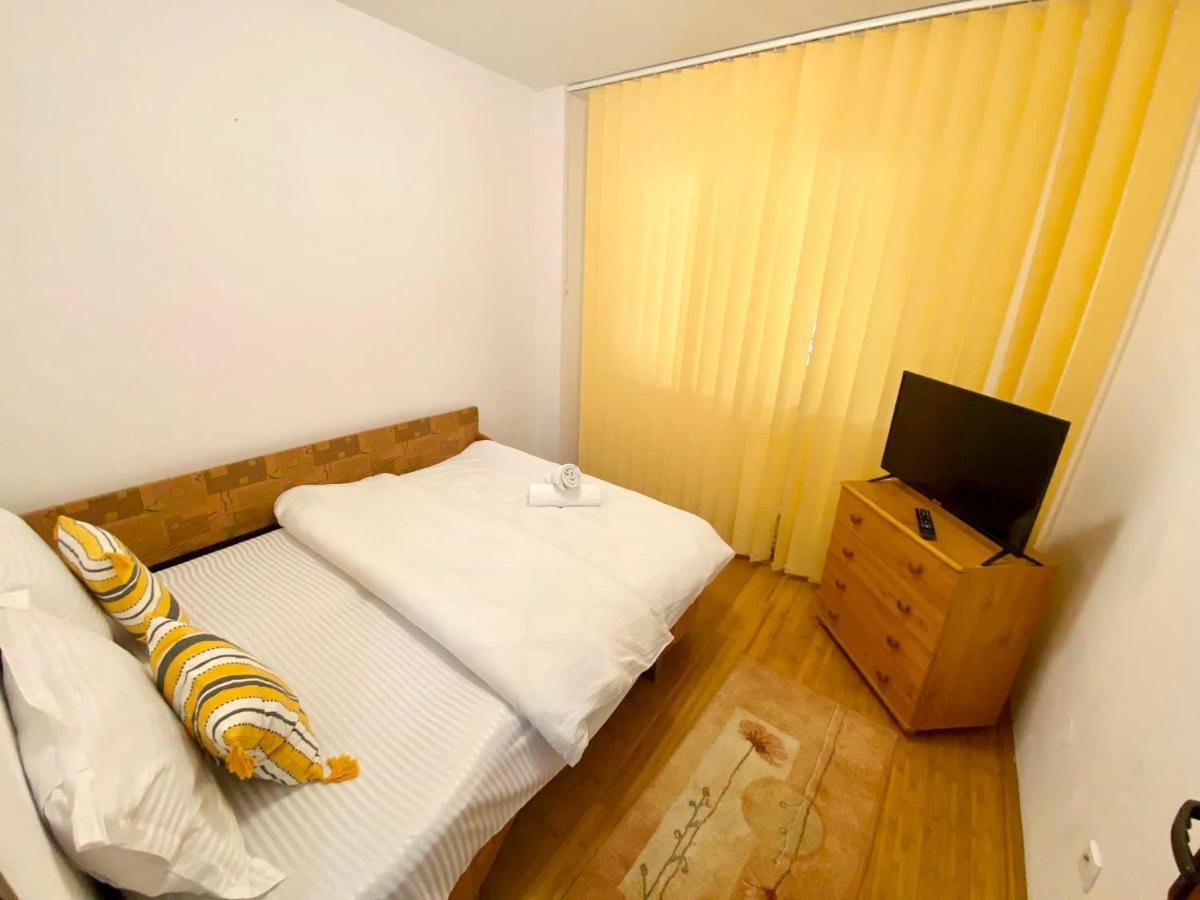 Jad - Familiy 4 Rooms Apartment - Near Forest And Historic Center - Racadau Braşov Buitenkant foto