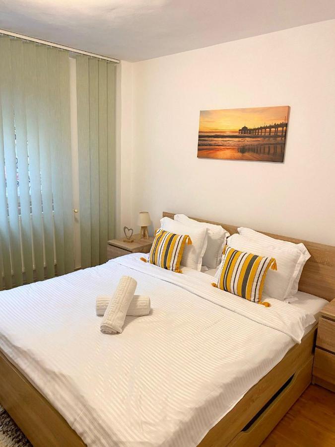 Jad - Familiy 4 Rooms Apartment - Near Forest And Historic Center - Racadau Braşov Buitenkant foto