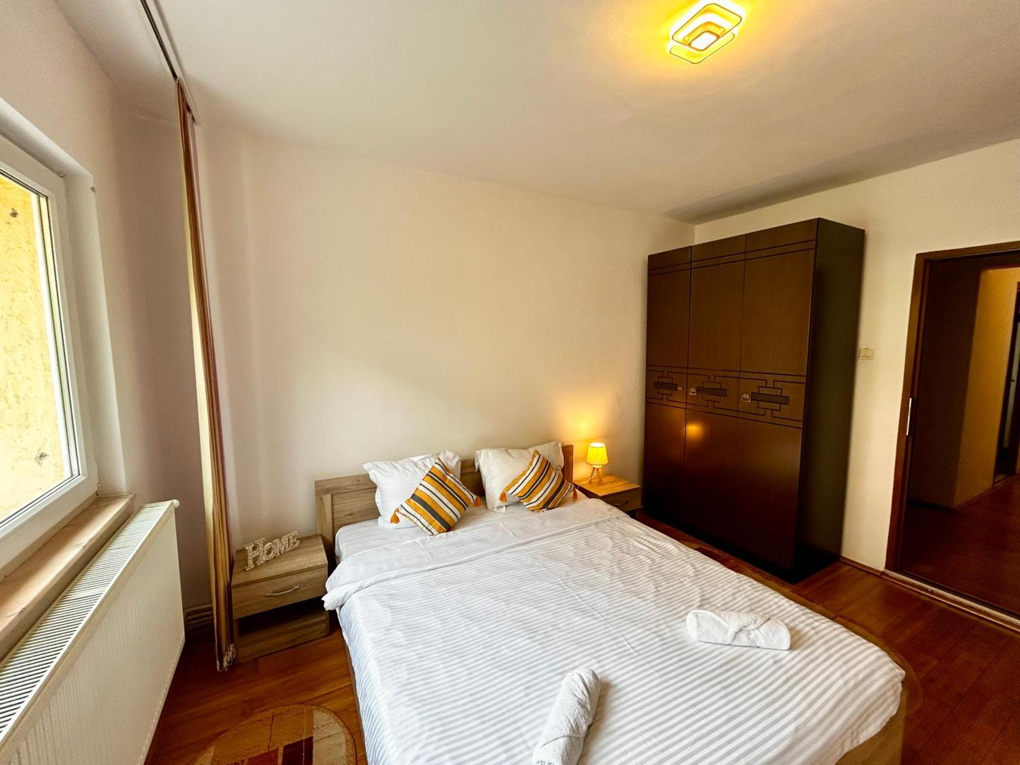 Jad - Familiy 4 Rooms Apartment - Near Forest And Historic Center - Racadau Braşov Buitenkant foto